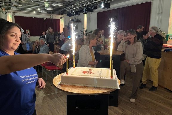 15_20_Jahre_Feier_ASSITEJ.jpeg  