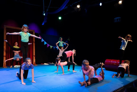 Zirkus-Theater-Kurs  