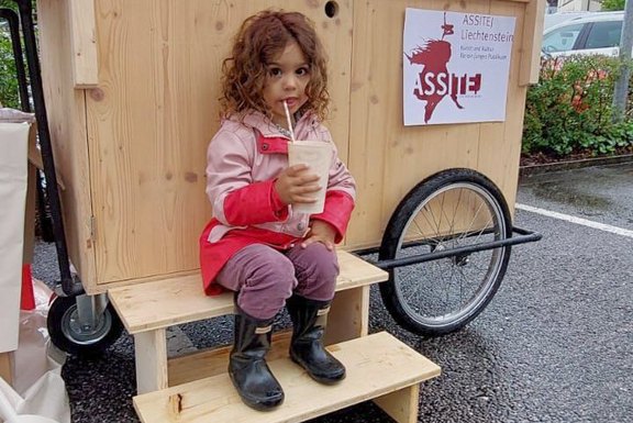ASSITEJ-Aktionsstand Röhrlibar  